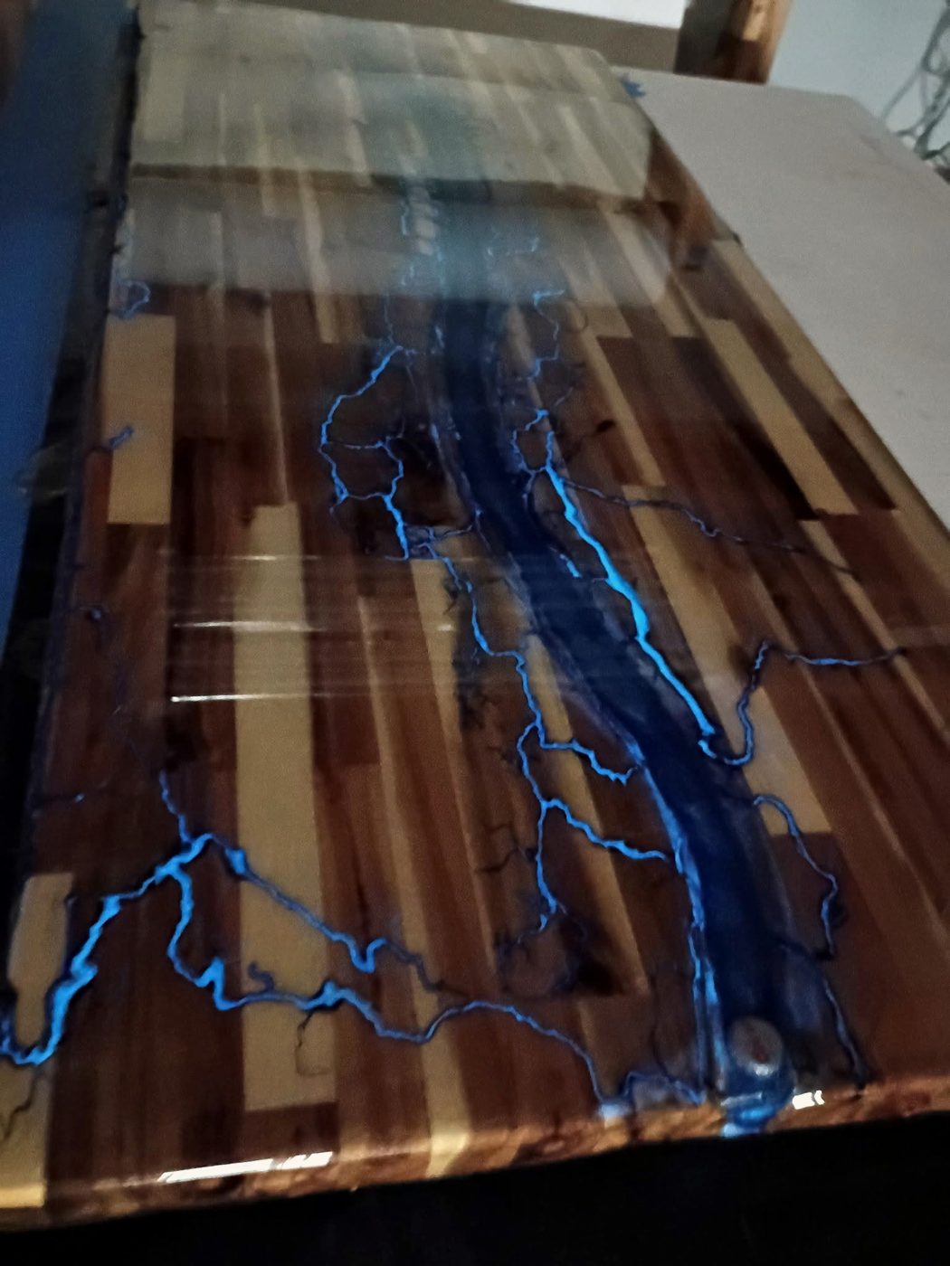 Glow-Resin Acacia Bar Top